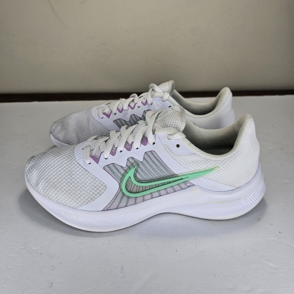 Nike Downshifter Cw3413-101 White Running Shoes Womens Size 7